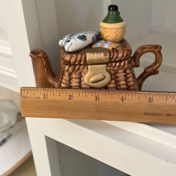 Fisherman’s Mini  Teapot - Picture 5 of 6